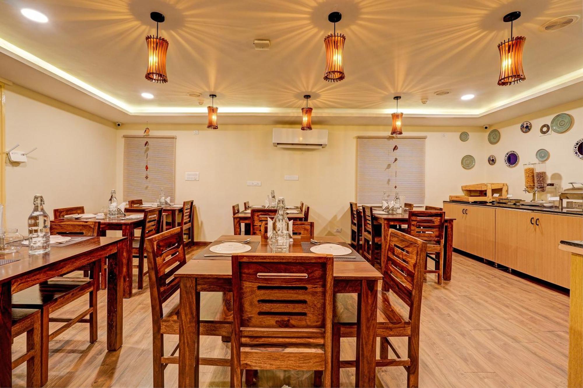 Townhouse 076 Hebbal Hotel Bangalore Exterior photo
