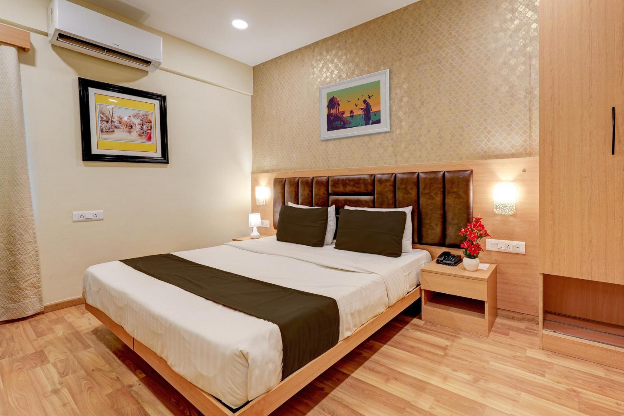 Townhouse 076 Hebbal Hotel Bangalore Exterior photo